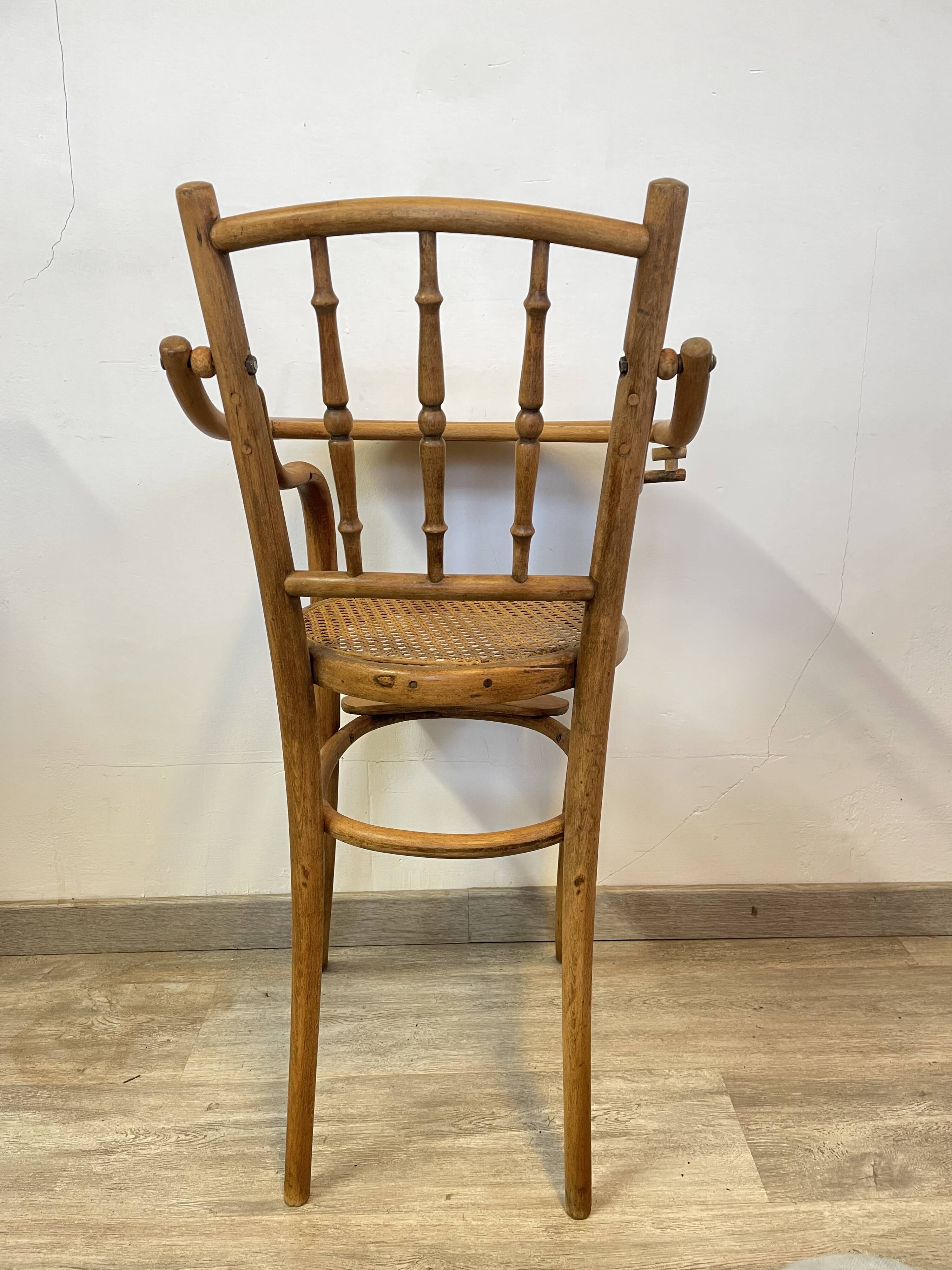 Baby high chair in curved beech