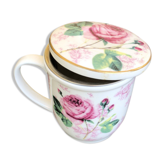 Tea cup with filter