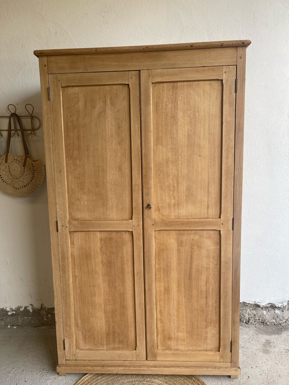 Wardrobe / Parisian wardrobe