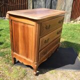 Commode vintage néo louis xv en noyer massif à 3 tiroirs