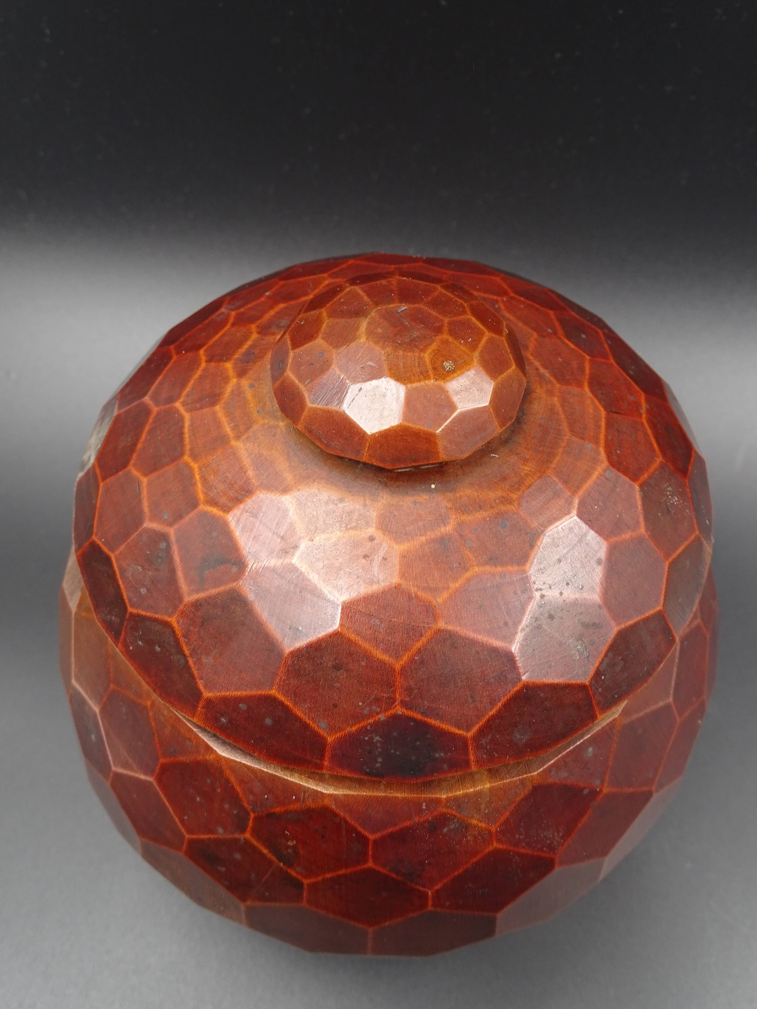 Wooden box- Decoration of cut sides - circa 1950