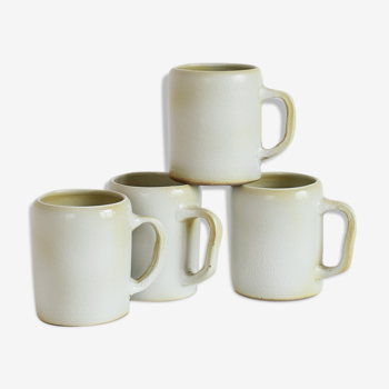 4 Cups lot