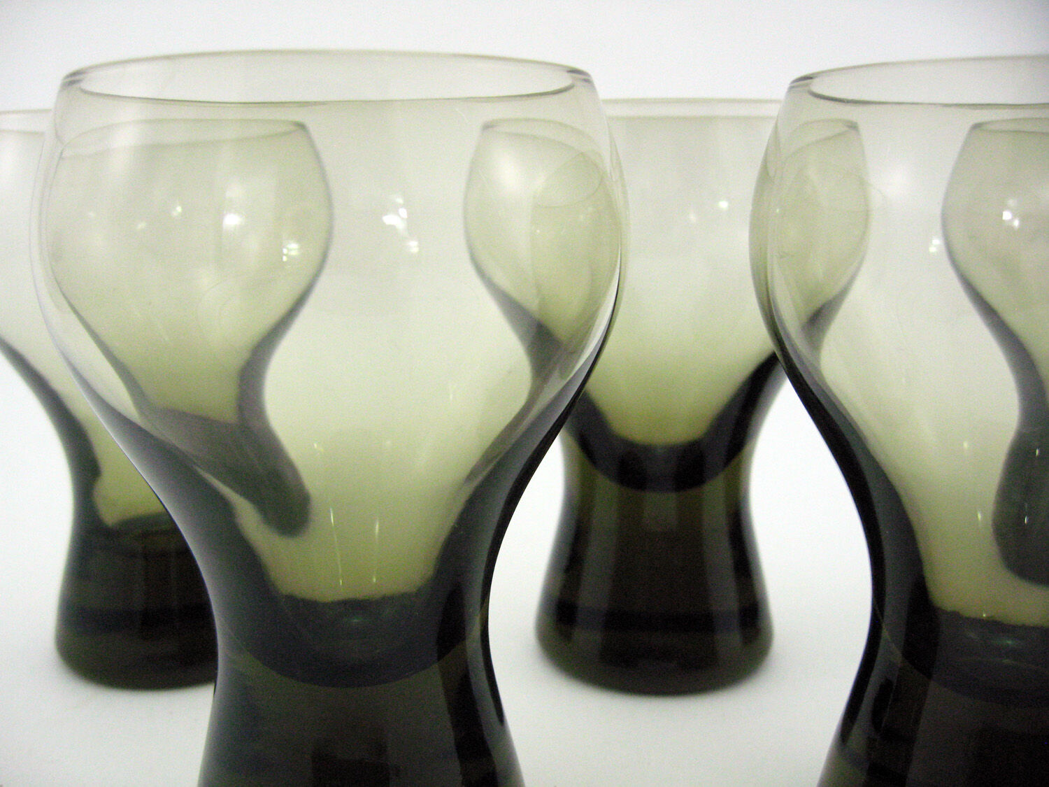 5 cocktail glasses in brown smoked glass - Luminarc verrerie d'Arques France - vintage 70s