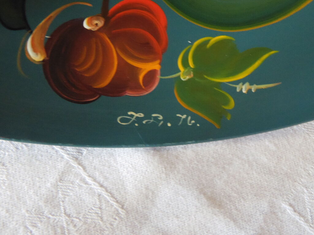 Wooden plate Norsk Husfield