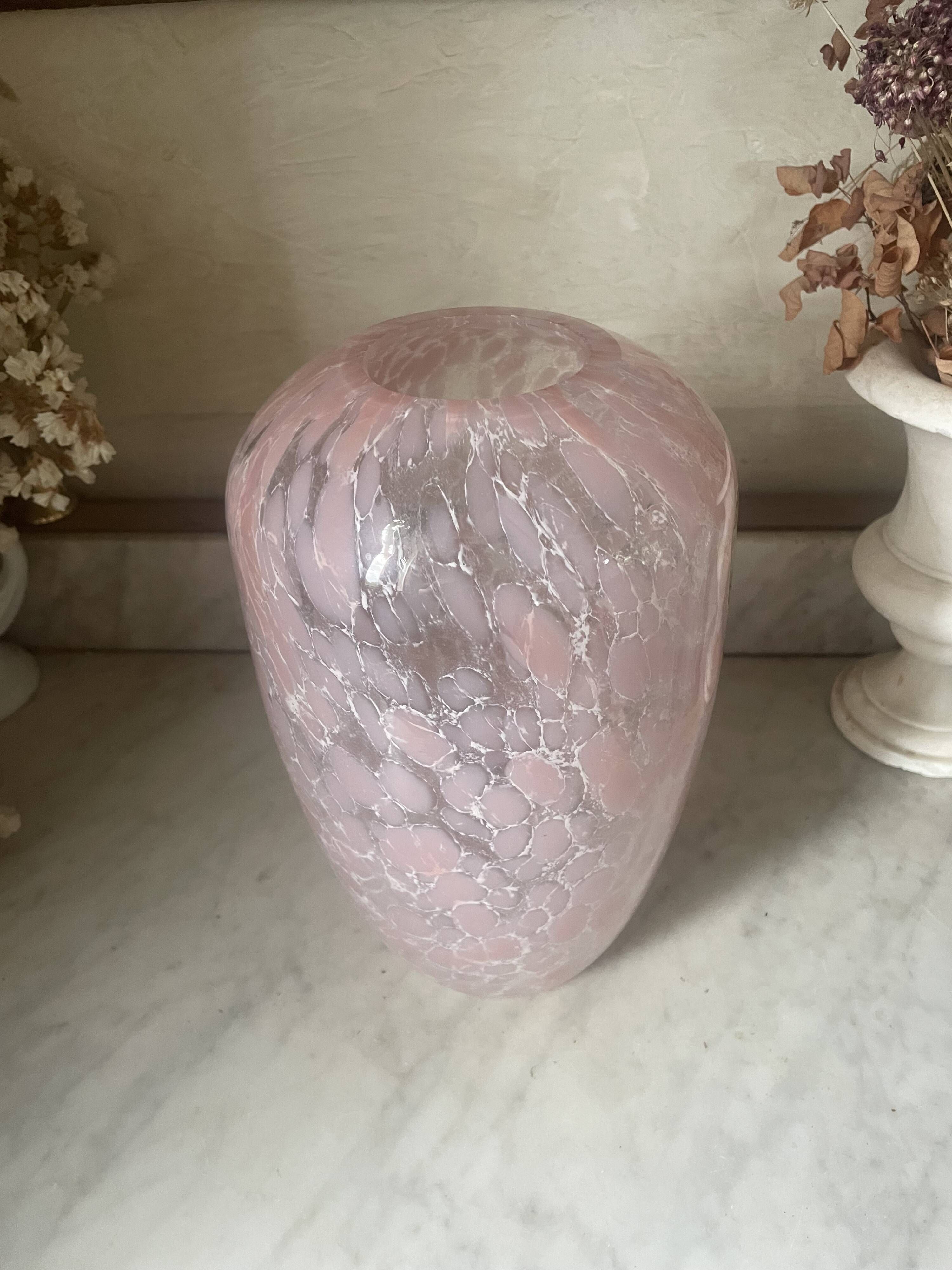 Marbled pink blown glass art vase, La Rochère