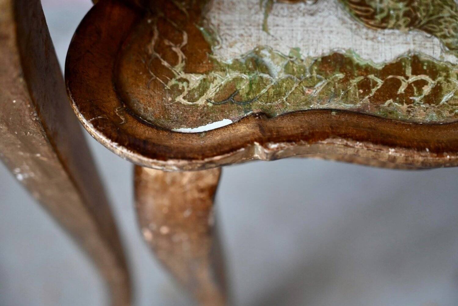 Nested tables in Florentine baroque style, gilded with gold leaf, Florence 1950s-60s.