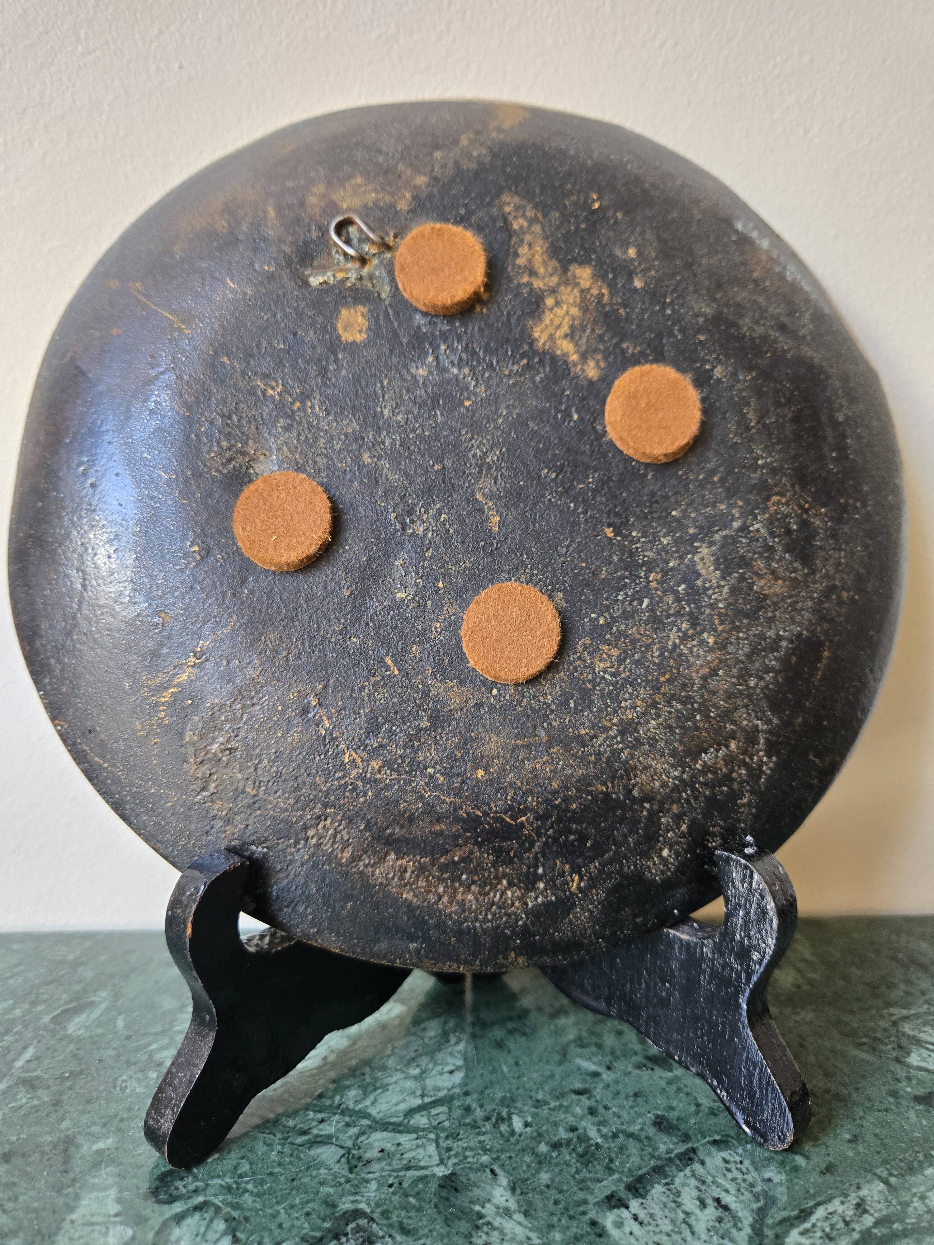 Coupe, vide poche écusson en bronze