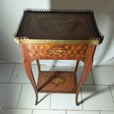 Table de chevet style Louis XVI