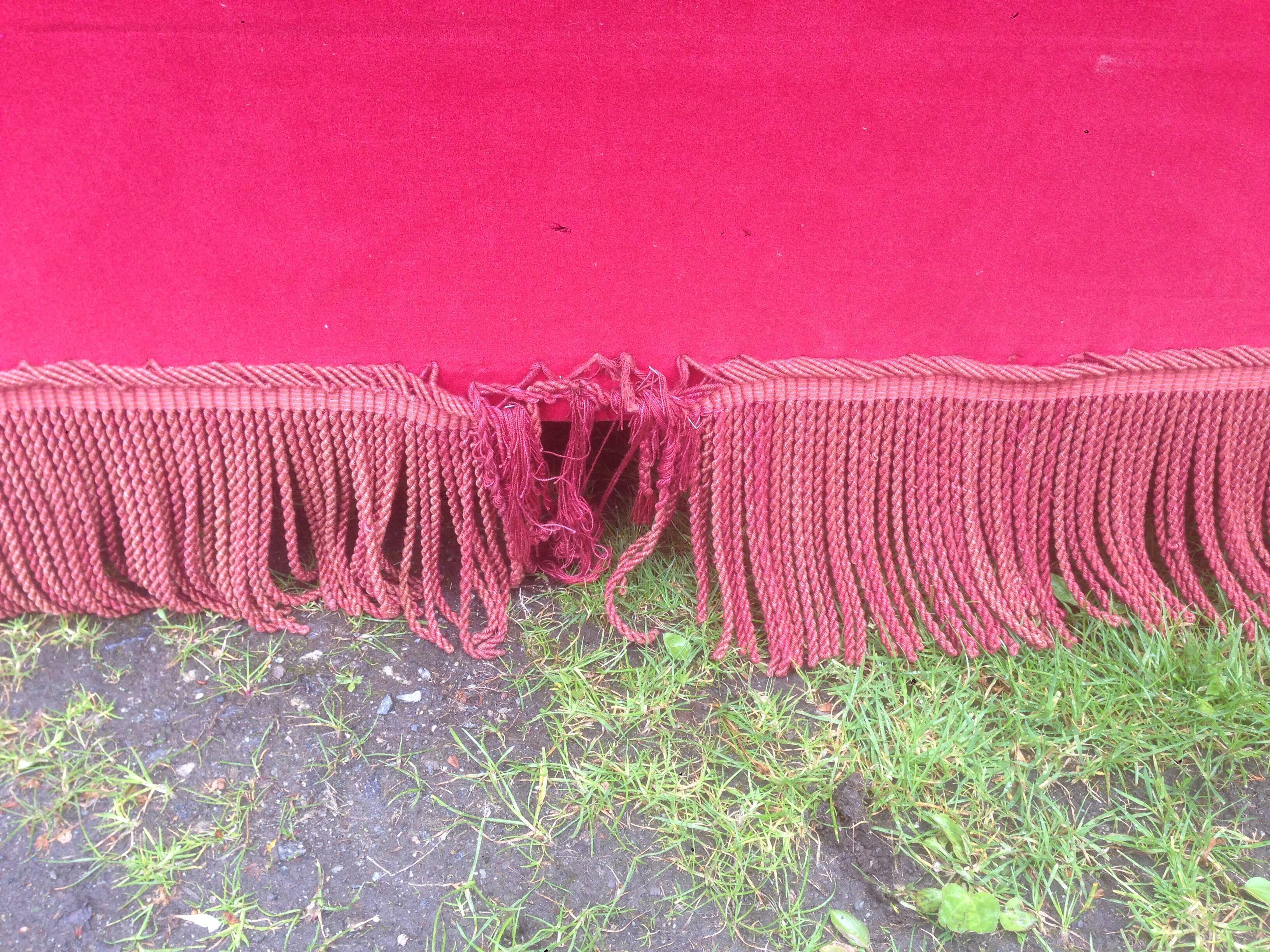 Napoleon III red velvet bench