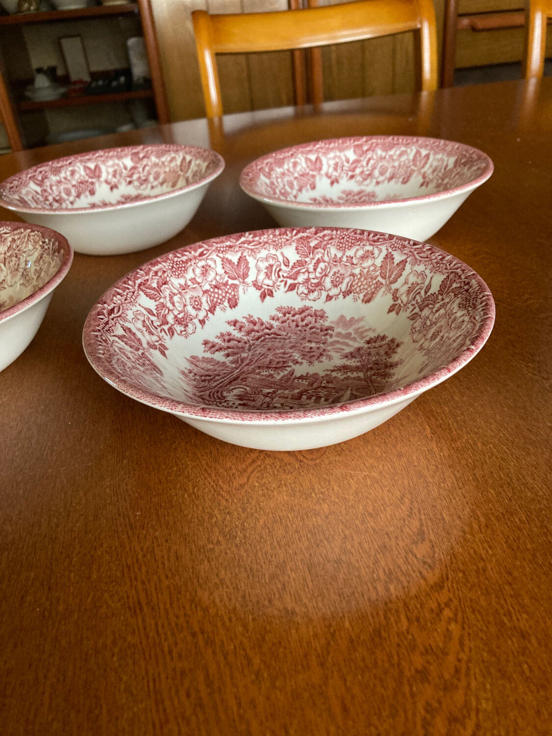 4 EIT England cereal bowls