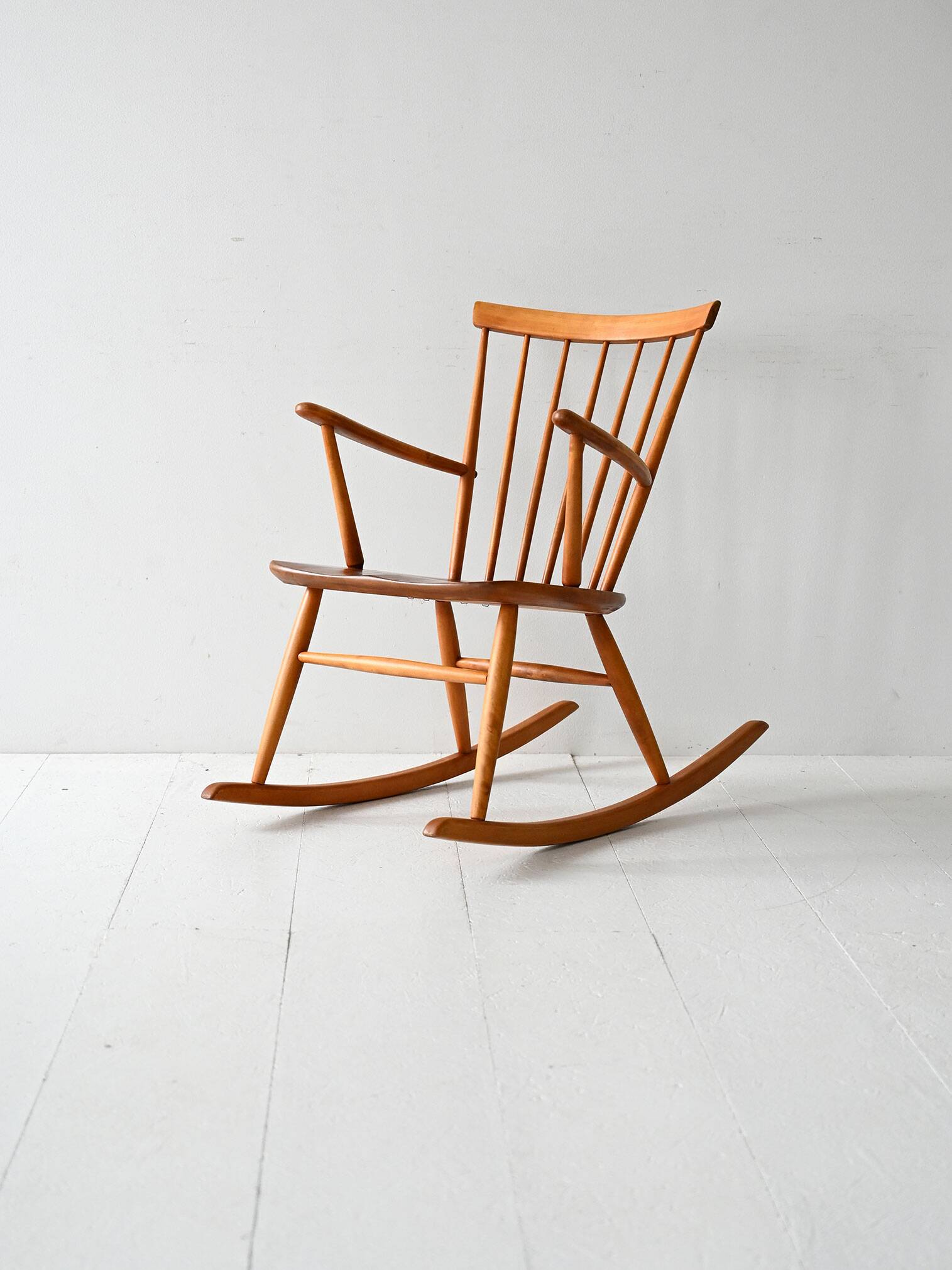 Scandinavian rocking chair 1950s/60s in beech and teak
