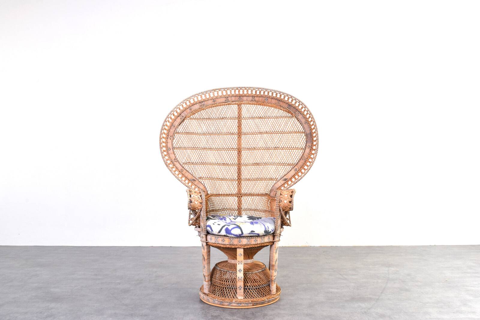 Mid-Century Wicker Peacock Emmanuelle Chair from Kok Maison, 1970s