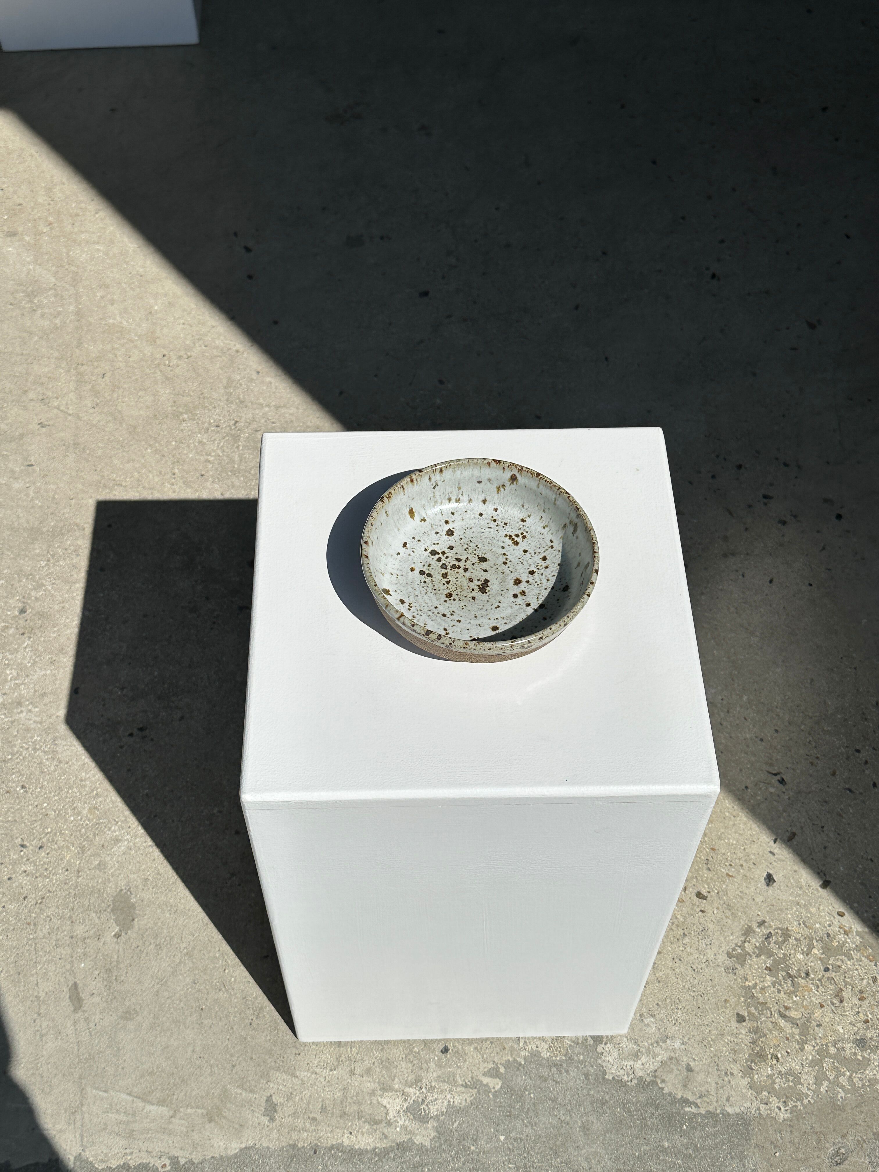 Bol en céramique moucheté et brun mat