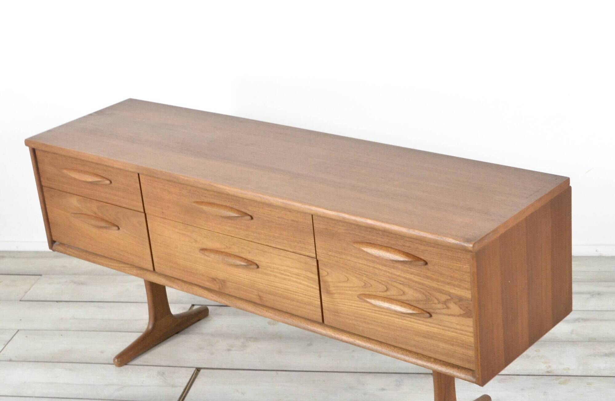 Vintage Midcentury Teak Sideboard / Dresser By Frank Guille For Austinsuite