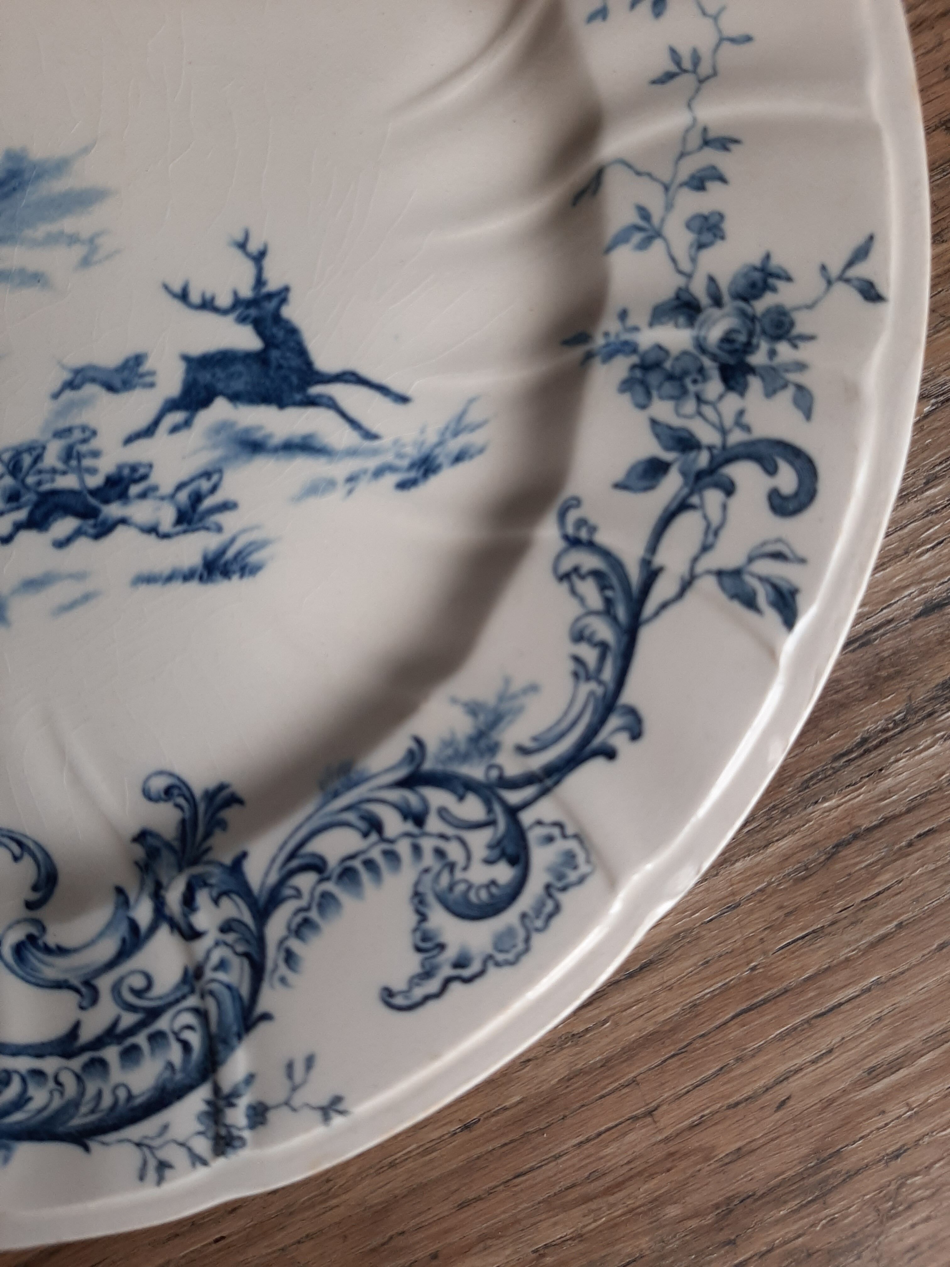 Terre de Fer stand cake plate Gien