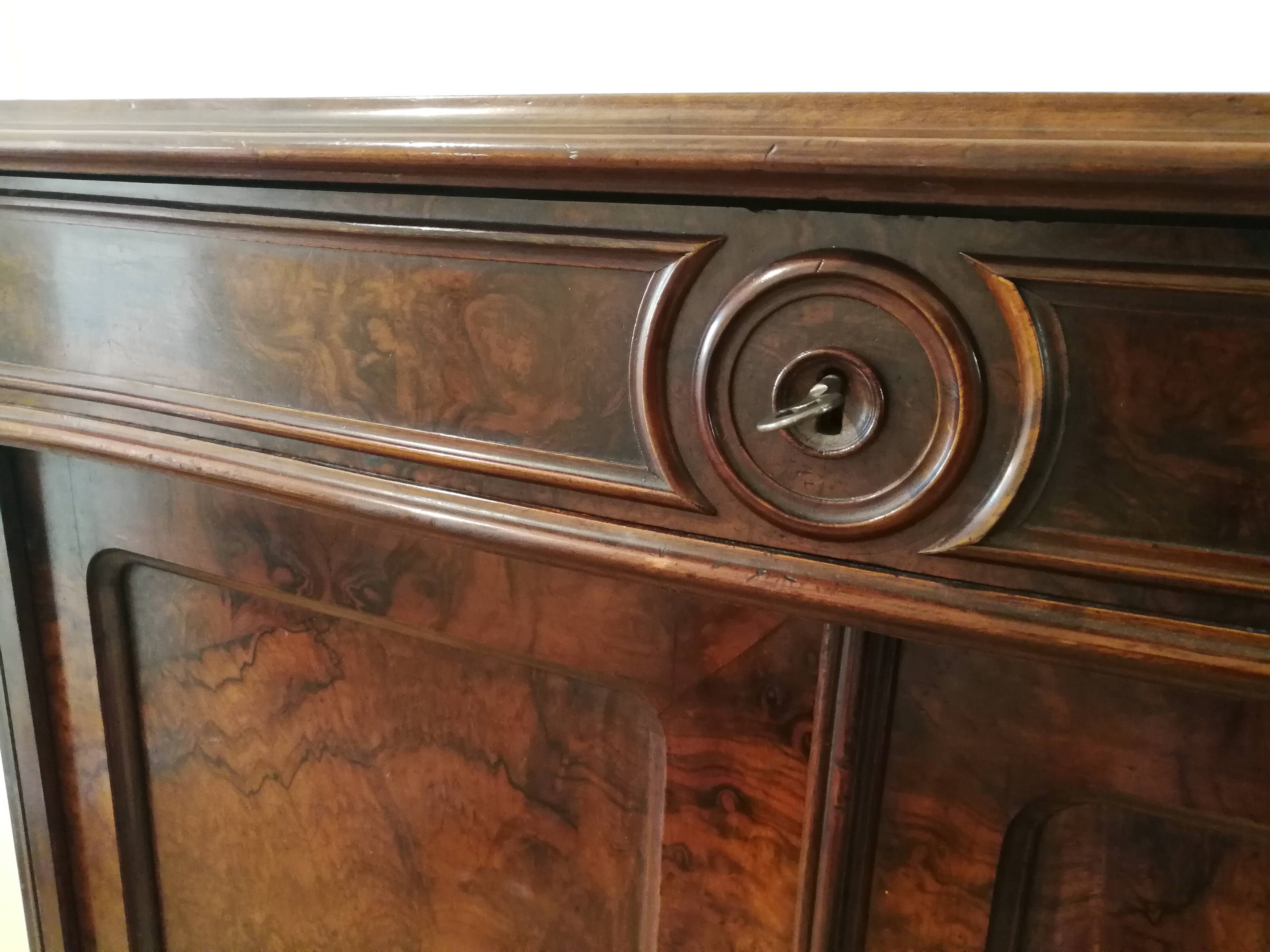 Armoire XIXe en ronce de noyer - Louis-Philippe / Napoléon III