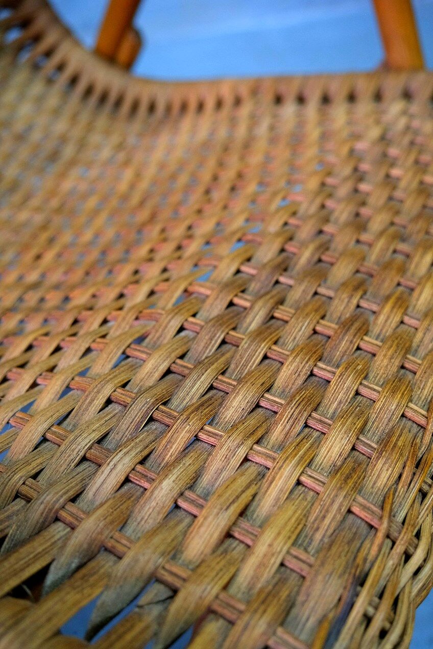 Rocking chair et table d’appoint en bambou de FM, années 1950