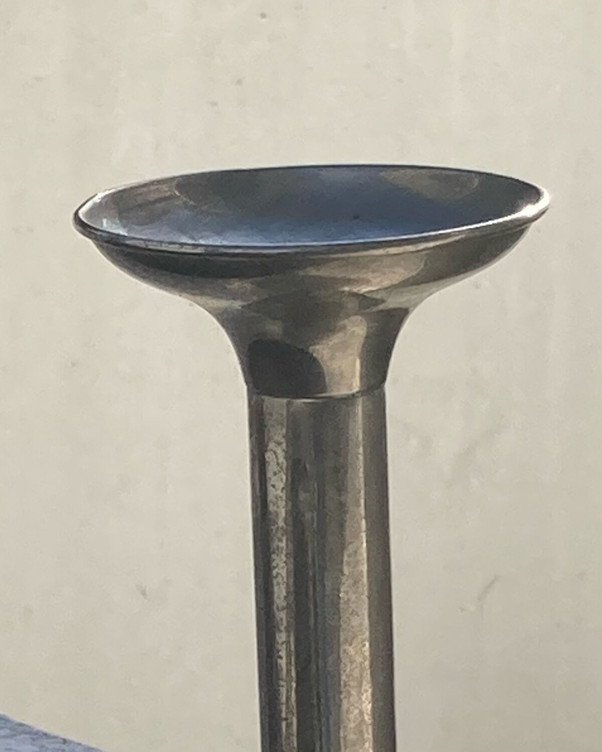 Ancien bougeoir en métal argenté