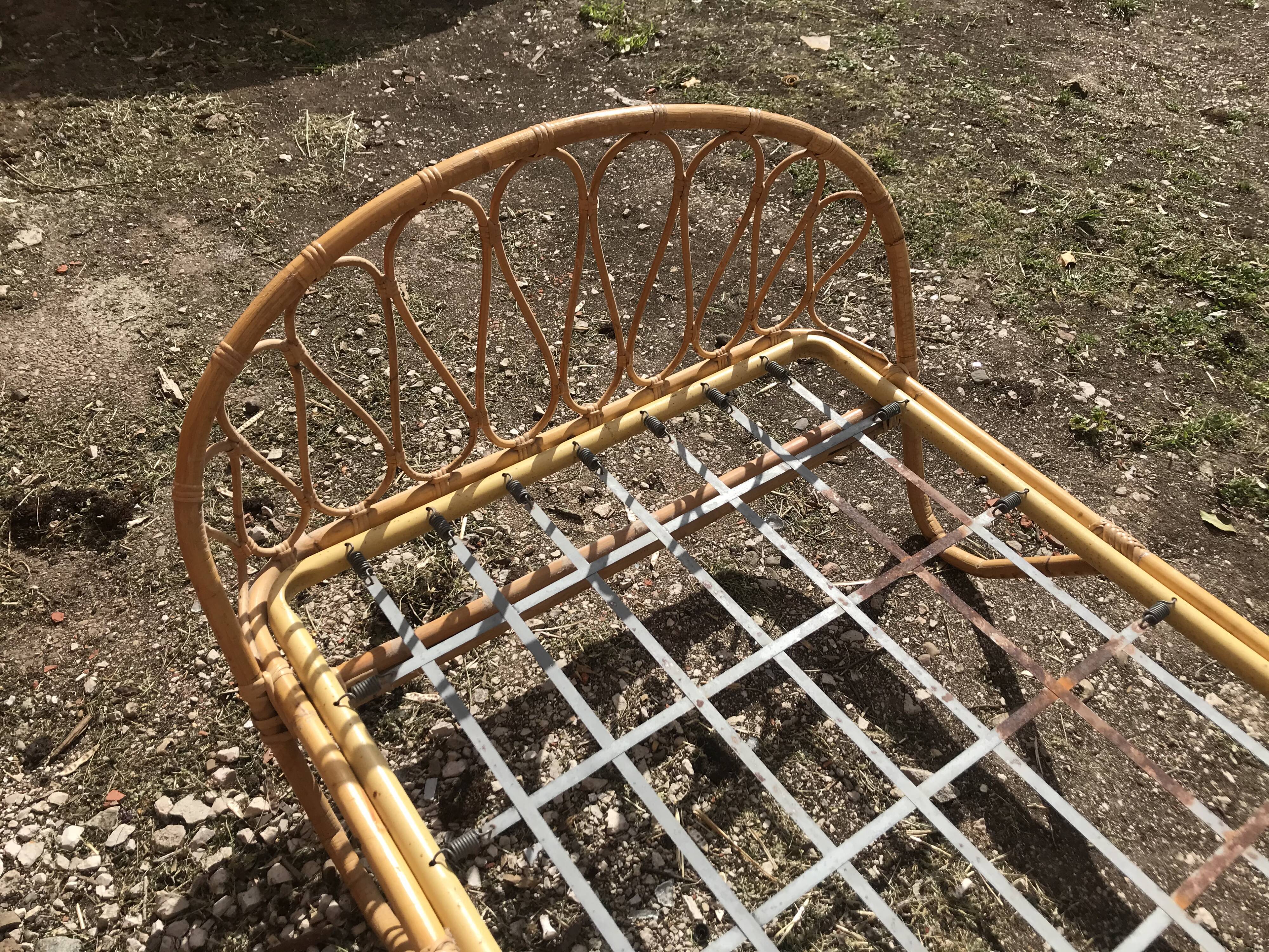 Rattan "basket" bed 1960