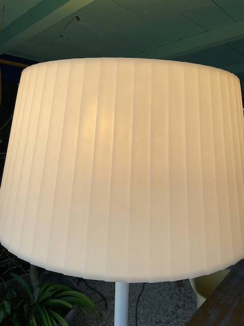 Large modernist designer floor lamp, Vibia pleats