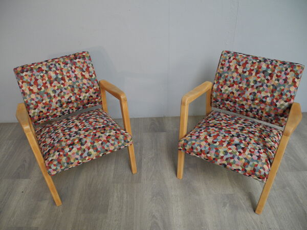 Lot de deux fauteuils vintage bois et tissus années 70
