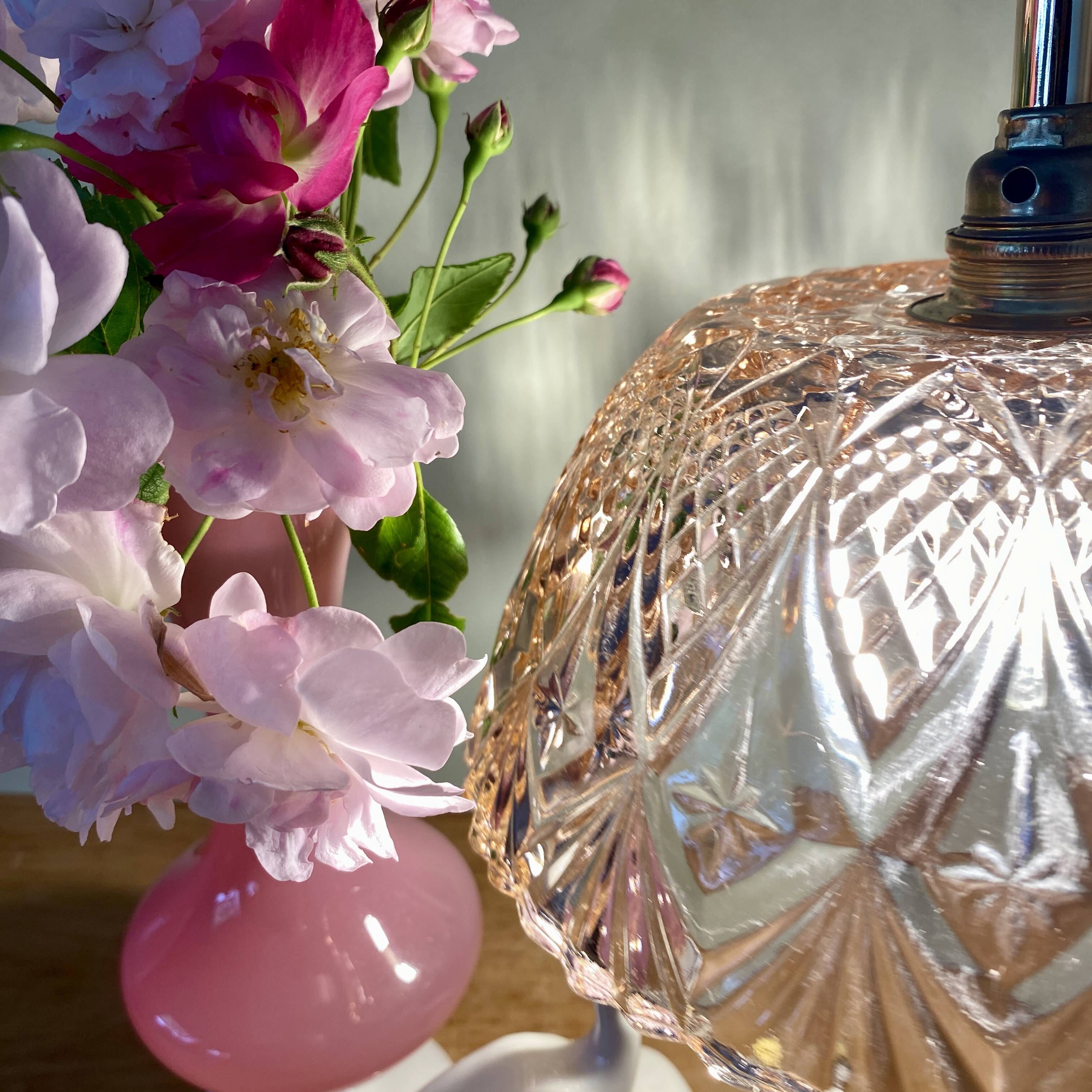 Vintage lampshade pendant light in pink molded glass - tableware collection -