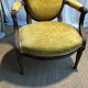 Fauteuil médaillon époque Louis XVI