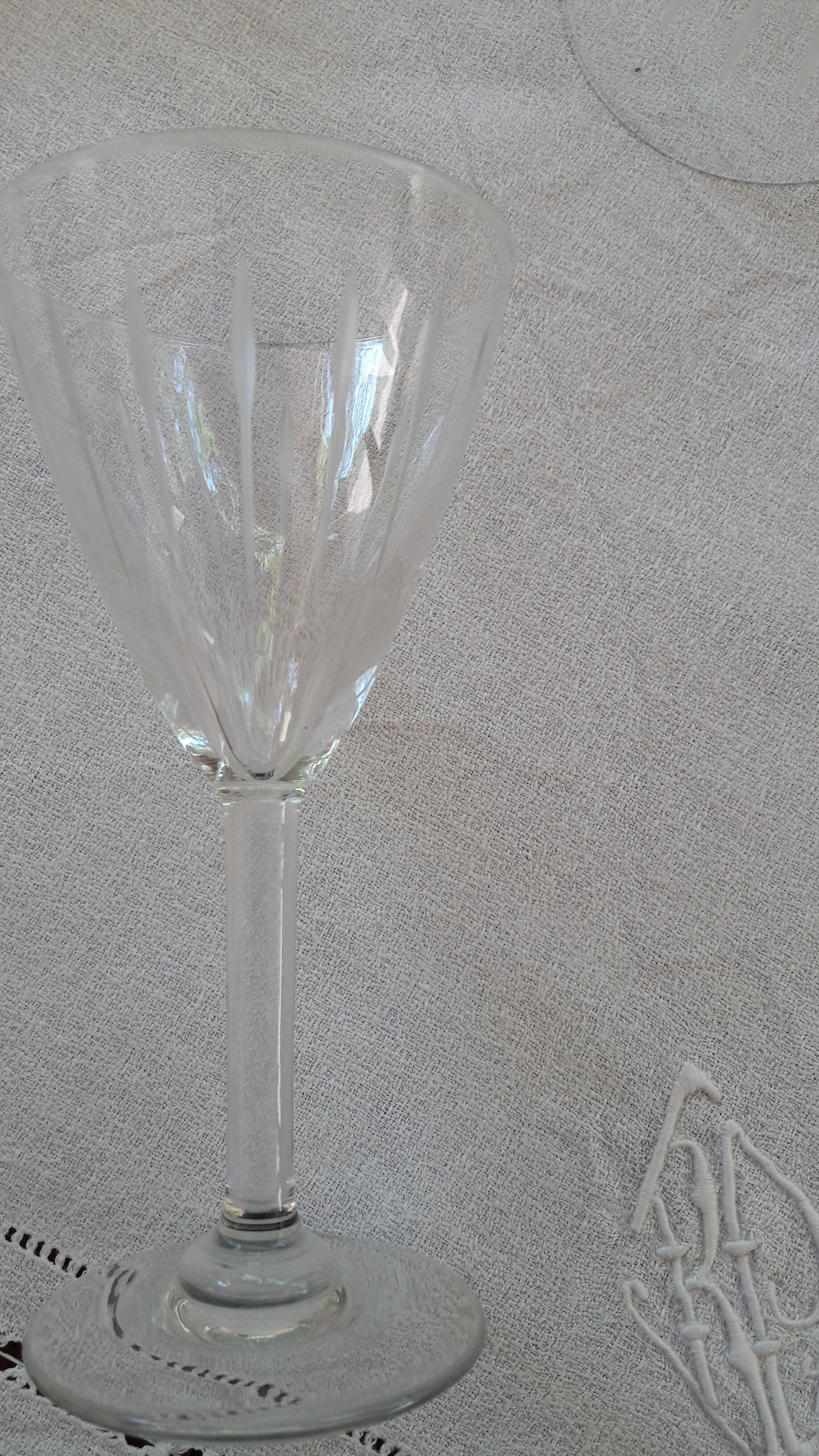 Vintage foot glasses engraved geometric lines (set of 10)