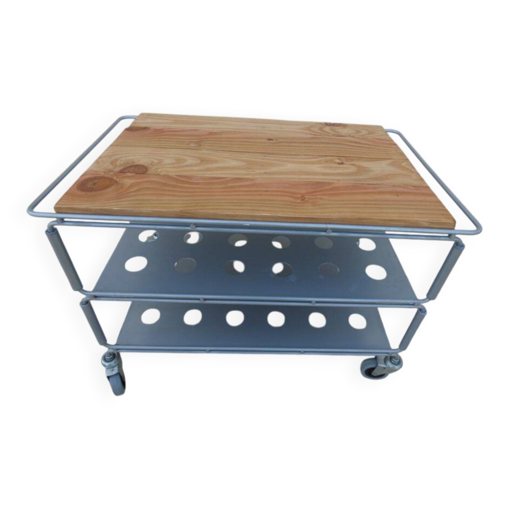 Metallic trolley with wheels, 3 levels with wooden top.