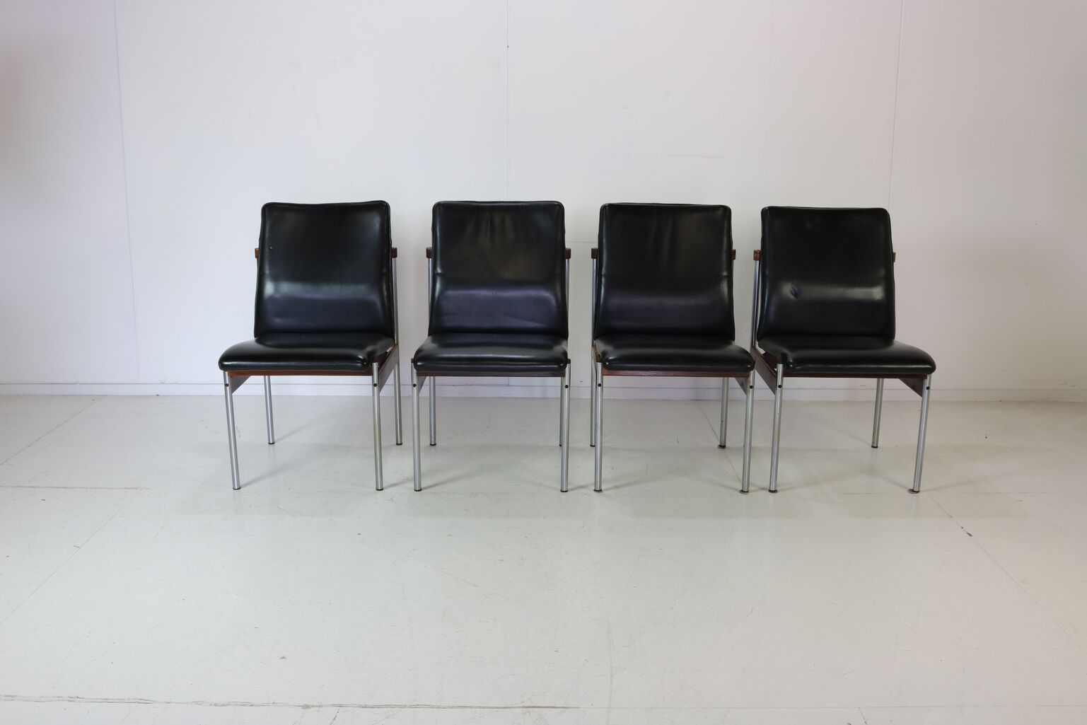 Dutch design dinner set for Thereca