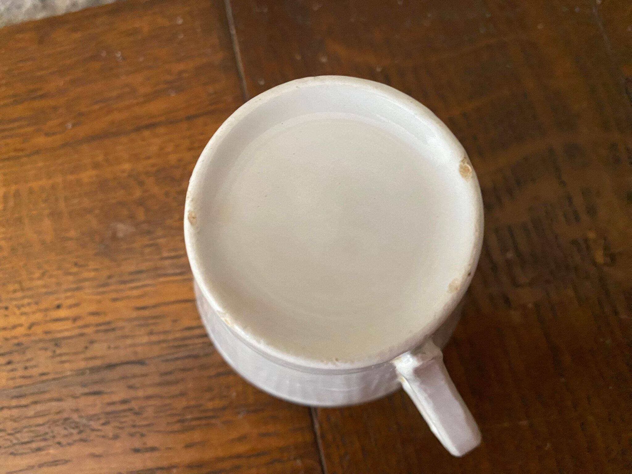 2 cups and saucers decorations pink and rosebud