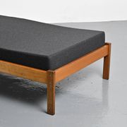 Lit en acajou à système Tigette par André Sornay, vers 1960