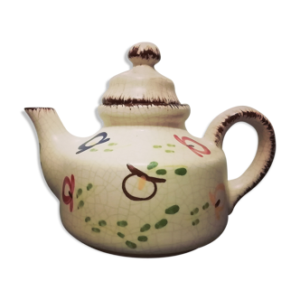 Ceramic teapot