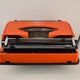 Machine à écrire orange Underwood 130 - vintage 70
