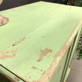 Skated green country buffet