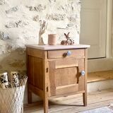 Table de chevet