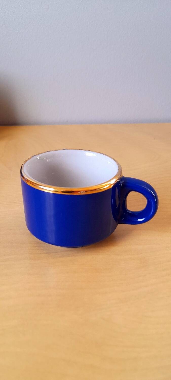 Porcelain coffee cups