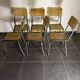 Chaises d’école