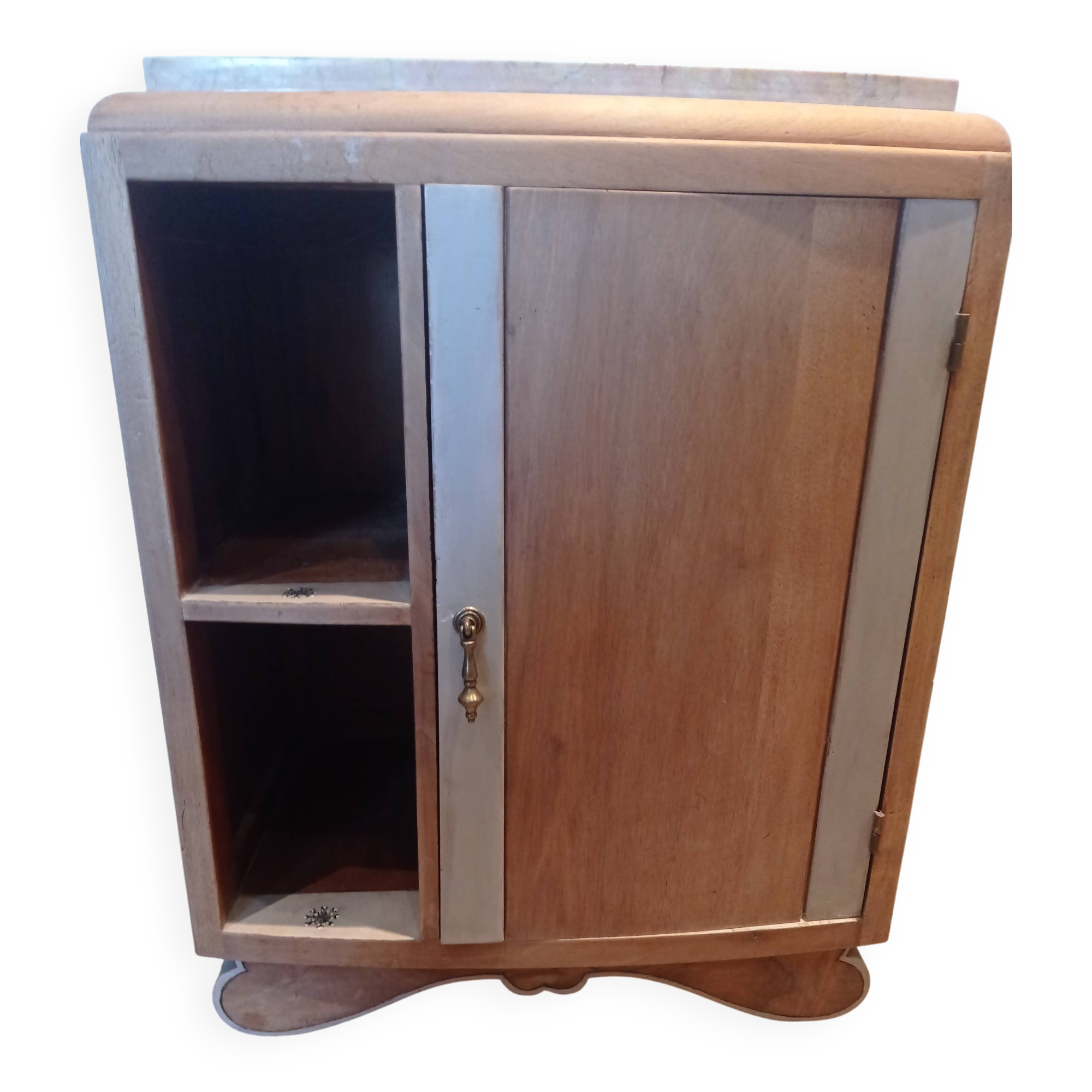 Small piece of furniture