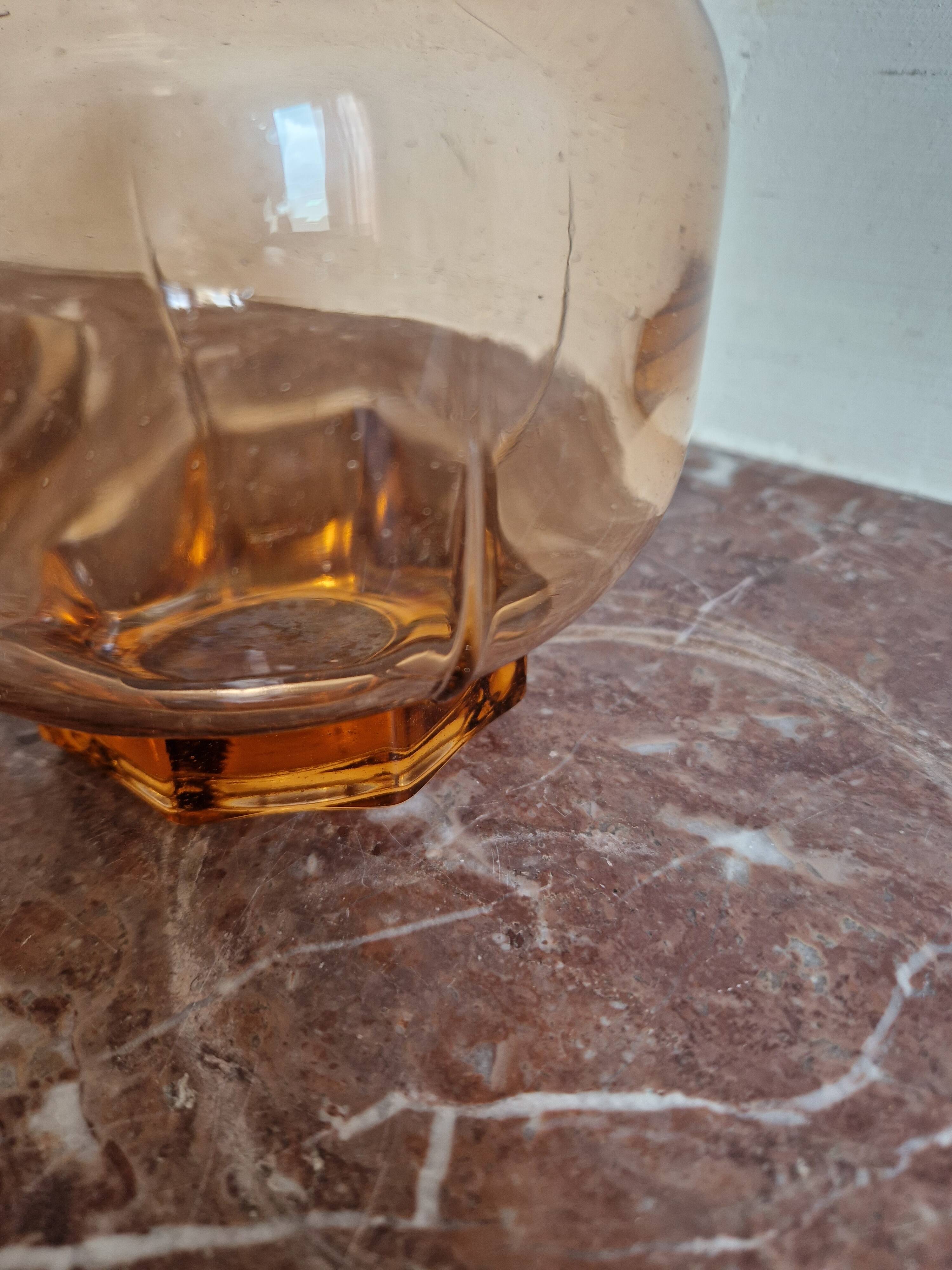 Carafe en verre topaze ambré Art Déco
