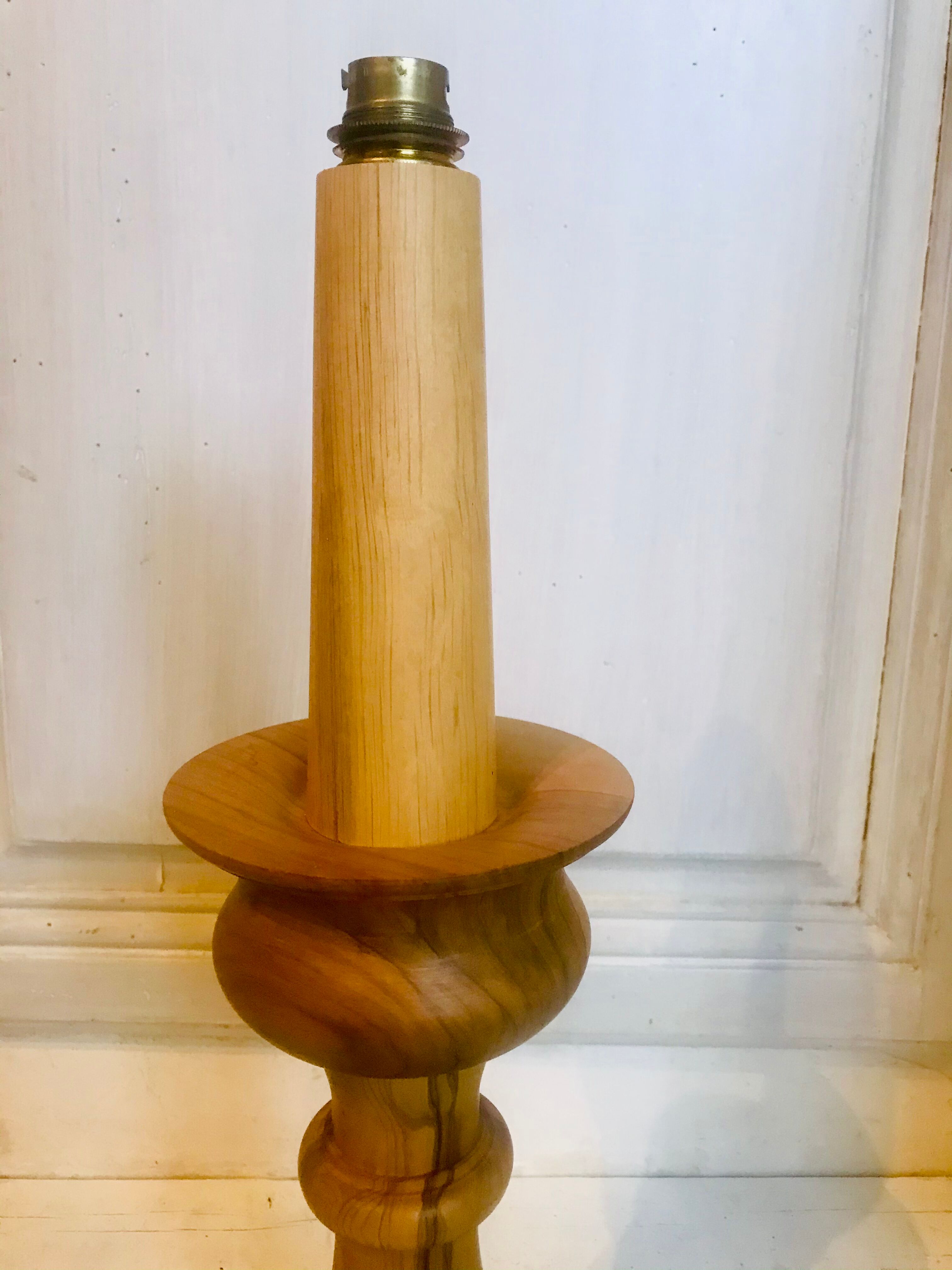 Lampe en bois 48 cm  circa 1960