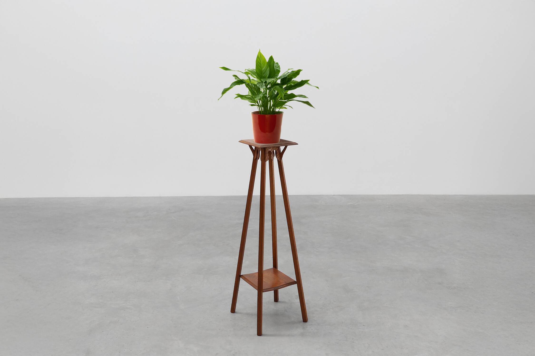 Art Deco tall oak wooden console or pedestal, France 1920s