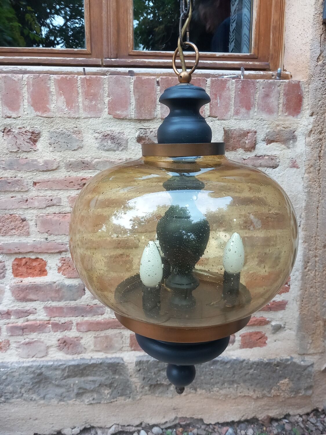 Suspension en bois et verre soufflé