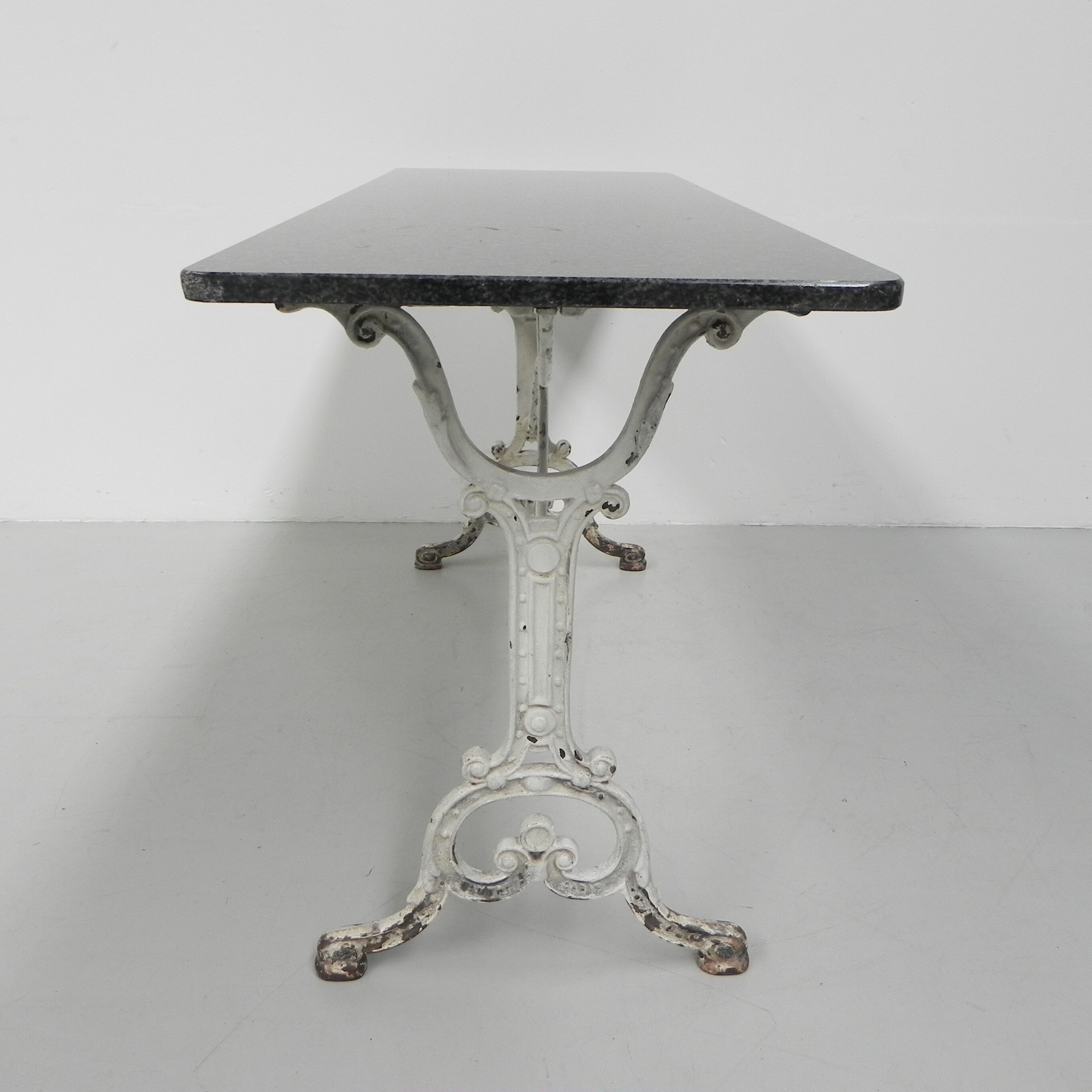 XL Garden table made in Paris, bistro table with granite top