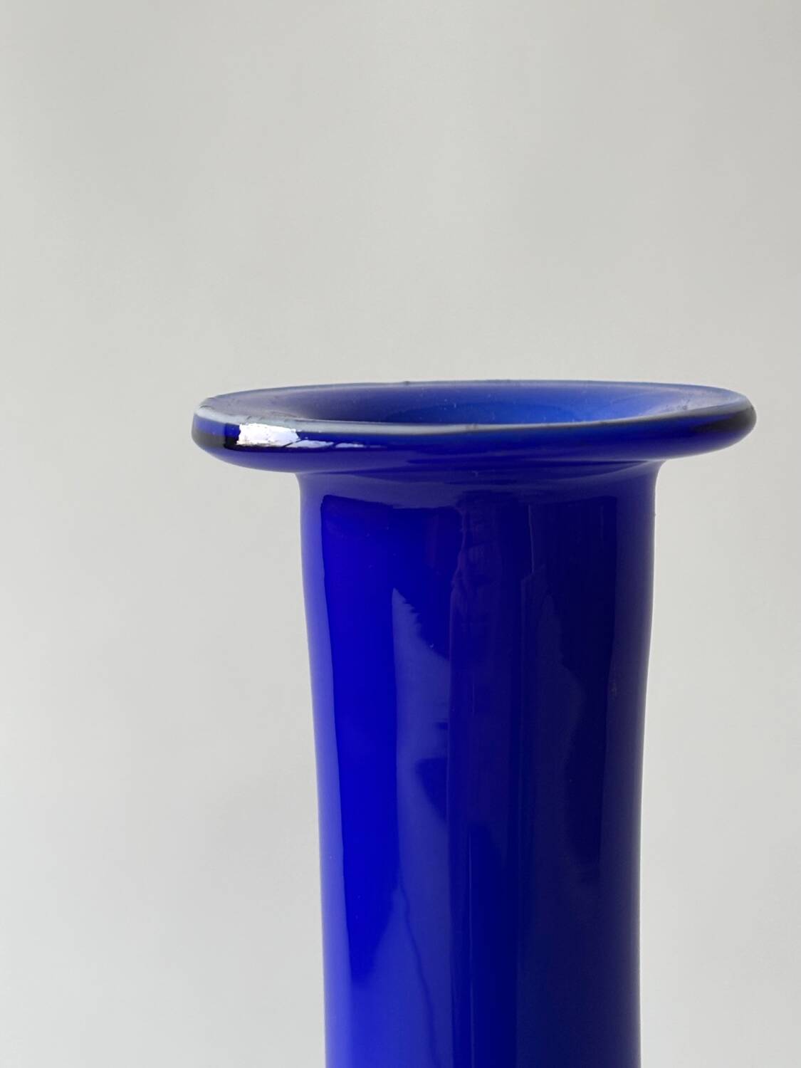 Large Murano blown glass bud vase, cobalt blue, 50cm