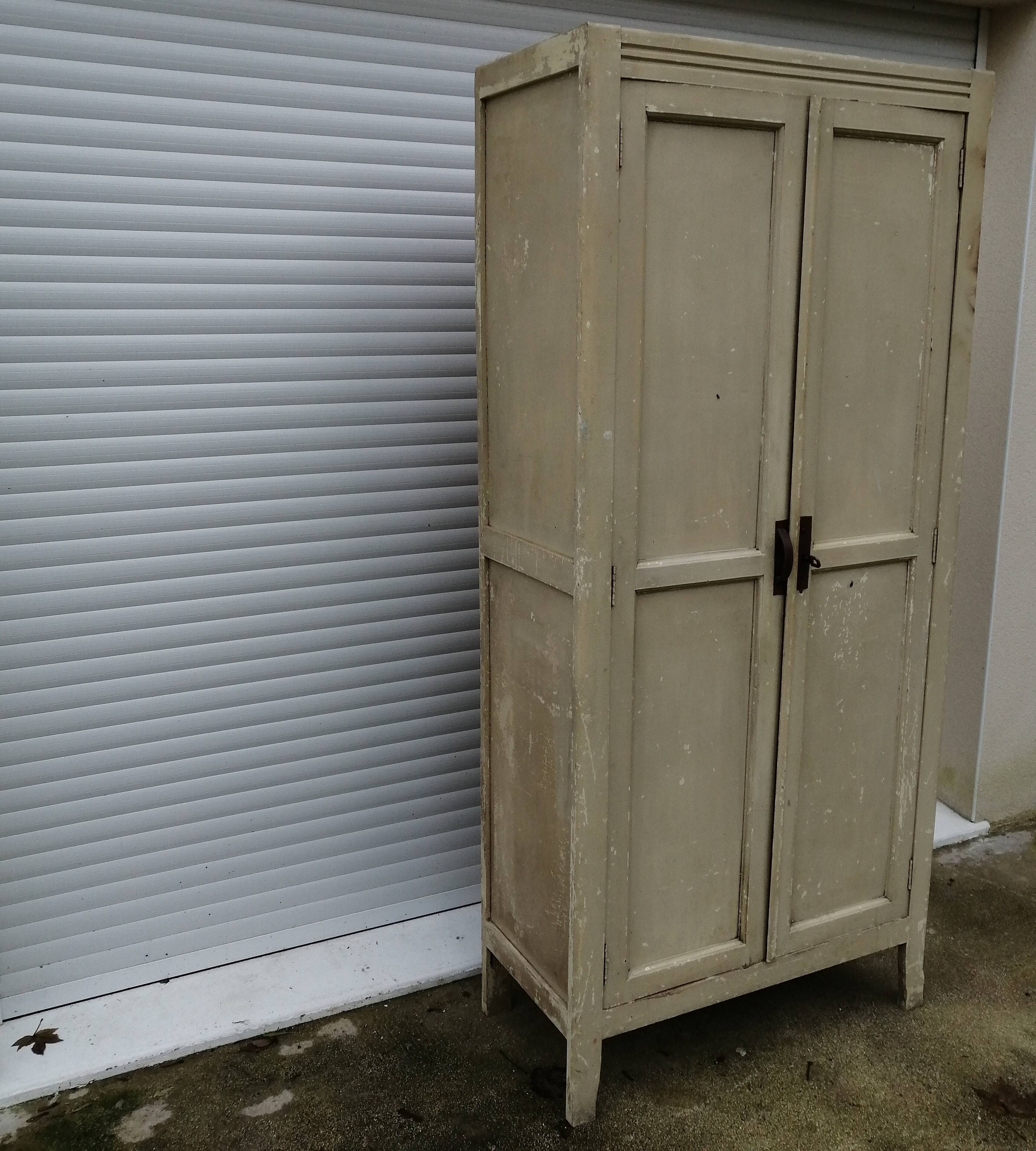 Parisian wardrobe 50s