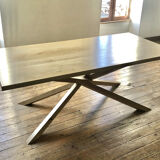 Table en bois en chêne massif