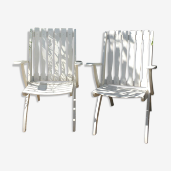 Paire de fauteuils de jardin en bois