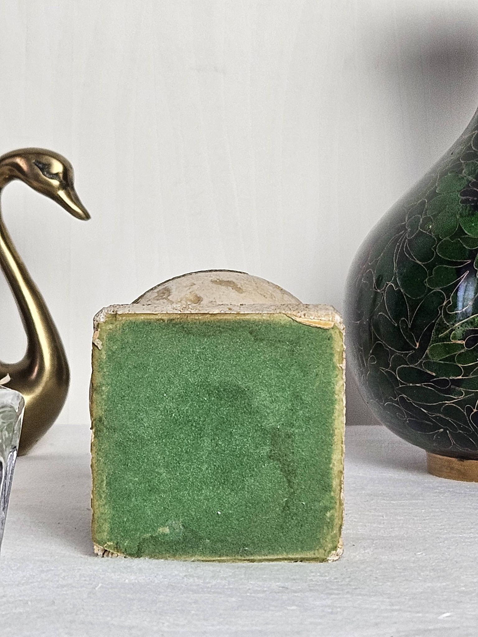 Briquet de table sphérique en travertin véritable – Italie, circa 1970
