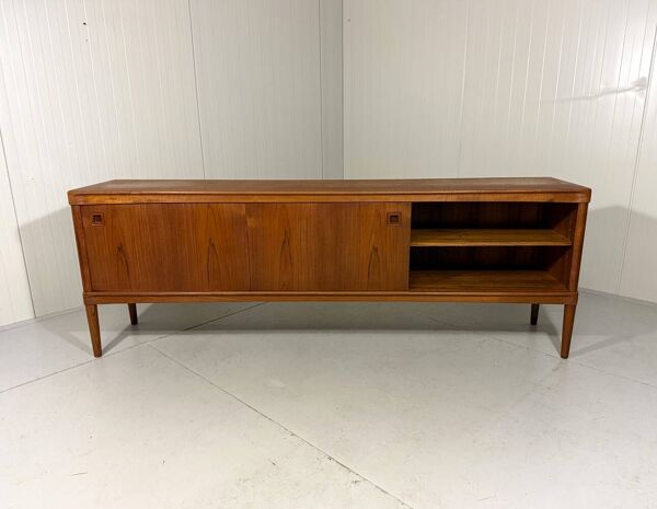 Buffet en teck H.W. Klein Bramin Danemark années 1960.